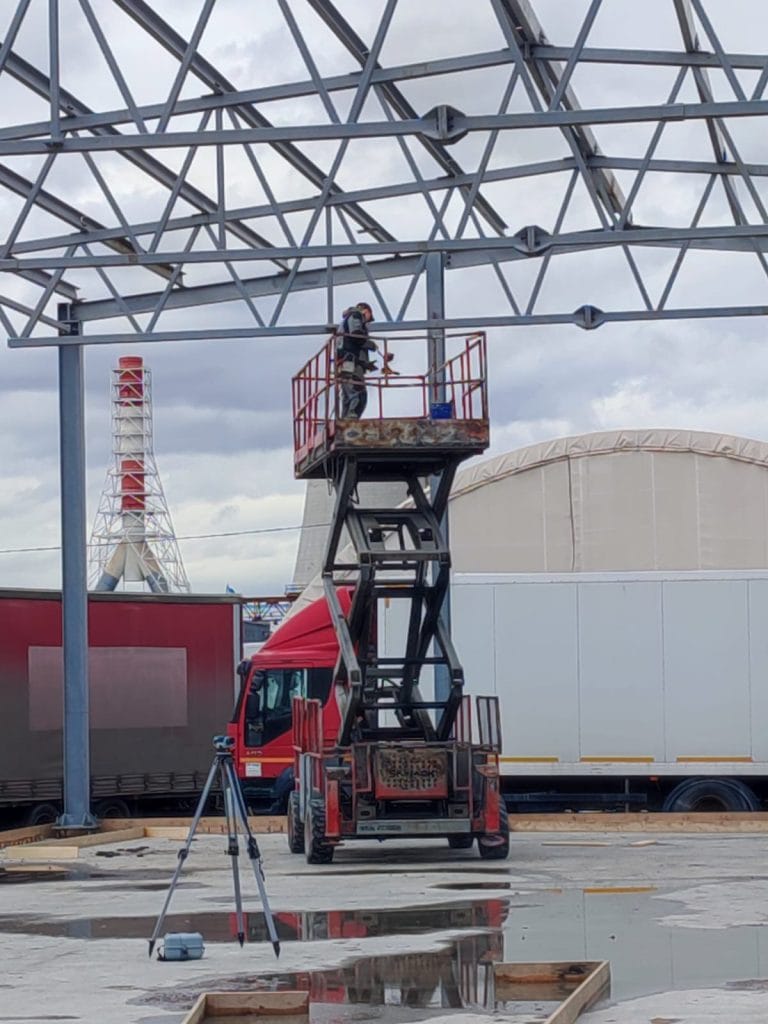 Установка металлоконструкции